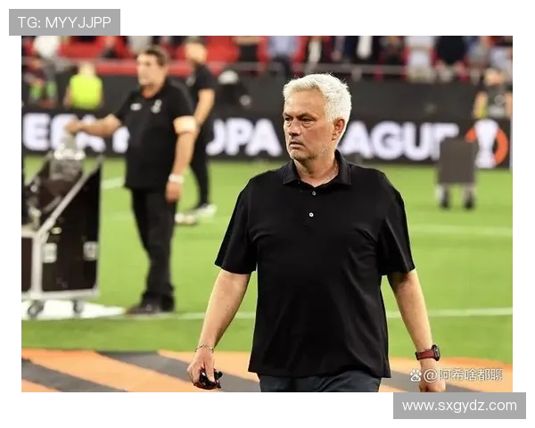 穆帅重返英超,曼联粉丝期待战术革新与新赛季竞争力提升