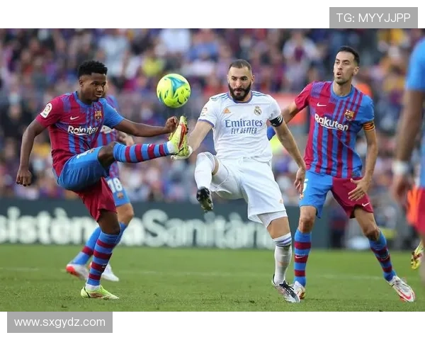 西甲伯纳乌翻新后首秀表现亮眼，球迷反馈积极引发关注