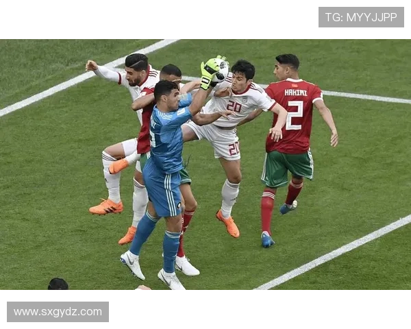 全球足球盛会聚焦明星球员，热情不断攀升与表现备受期待