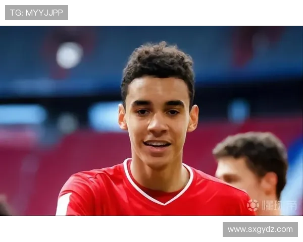 从替补奇兵到主力边锋：加纳乔的角色进化