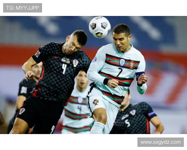 约翰·斯通斯与鲁本·迪亚斯：技术型与指挥型中卫战术角色对比分析