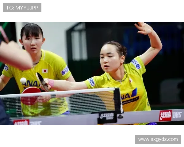 张怡宁退役后打个乒乓球还得先问老公行程